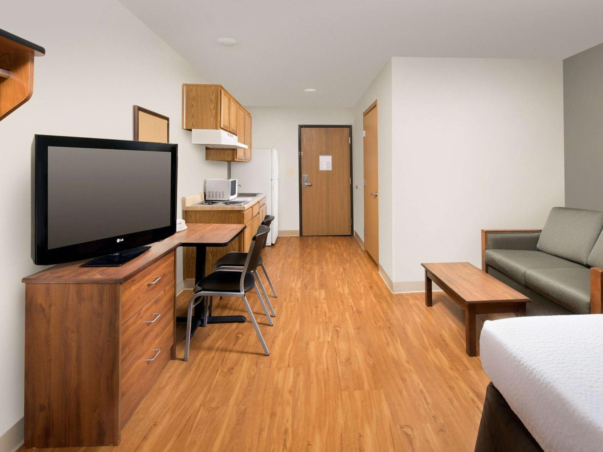 Extended Stay America Select Suites - Fort Myers - Northeast Buitenkant foto