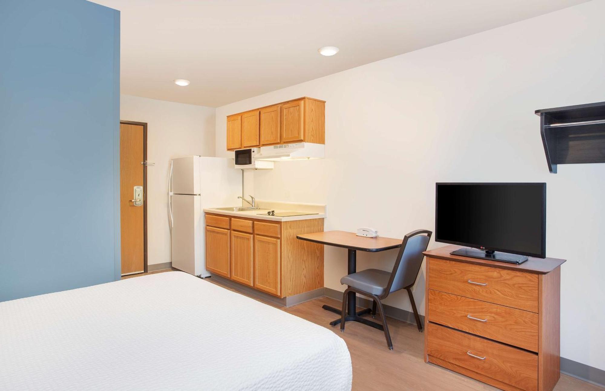 Extended Stay America Select Suites - Fort Myers - Northeast Buitenkant foto
