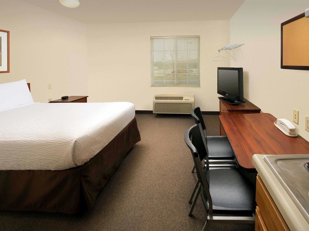 Extended Stay America Select Suites - Fort Myers - Northeast Buitenkant foto